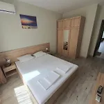 Apartament таня 8