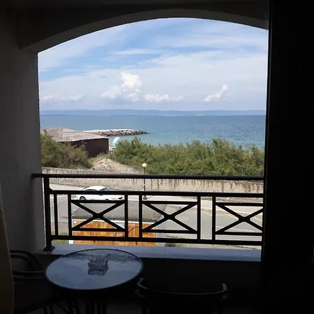 таня 8 Apartment