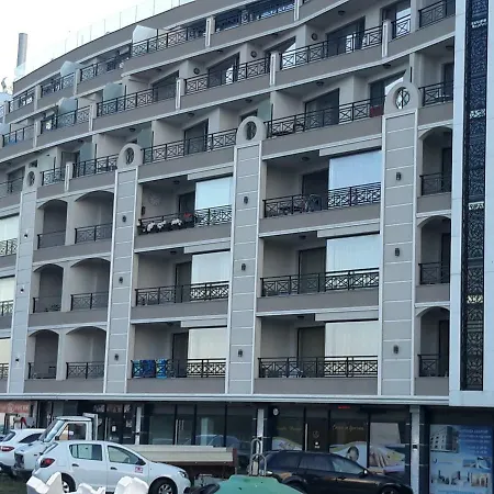 таня 8 Apartment *